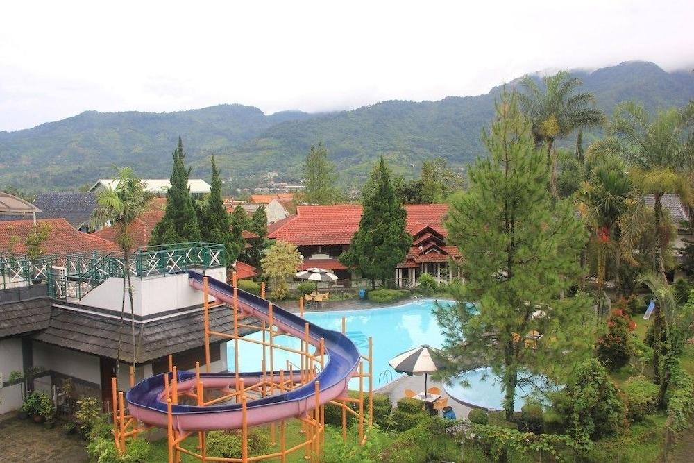 Hotel Parama Puncak Esterno foto