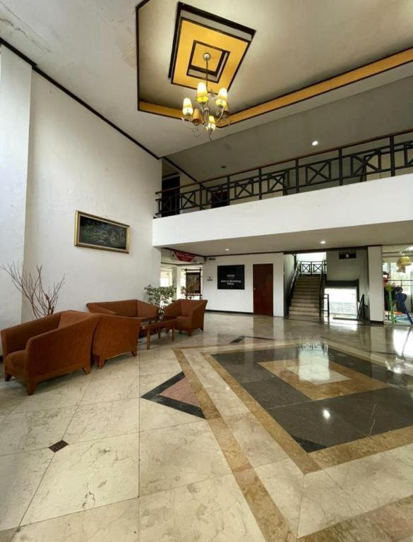 Hotel Parama Puncak Esterno foto