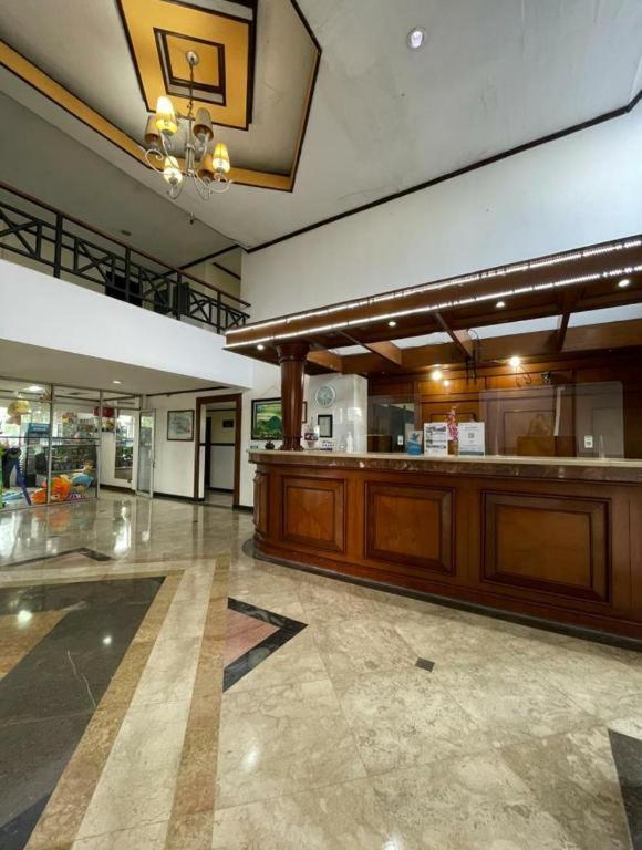 Hotel Parama Puncak Esterno foto
