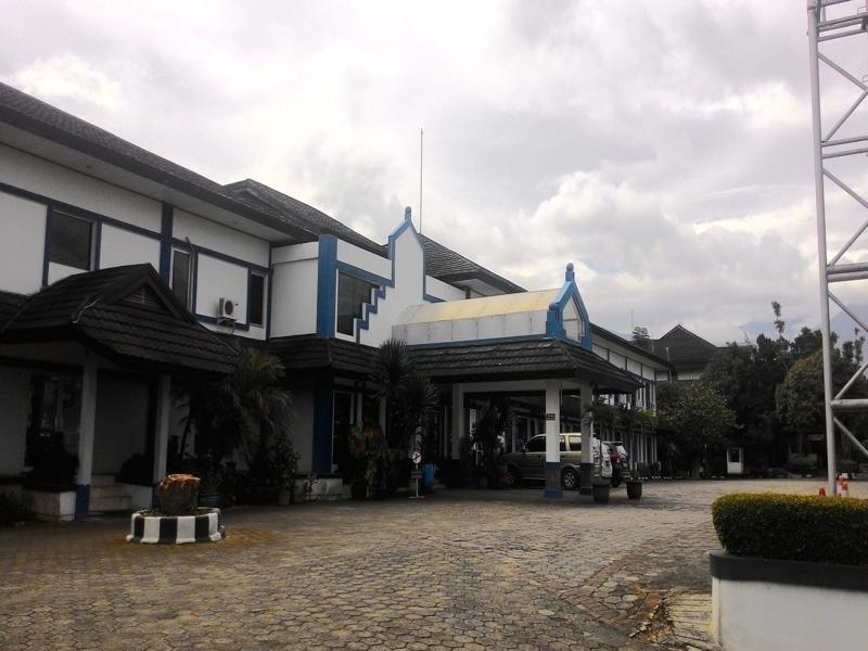 Hotel Parama Puncak Esterno foto